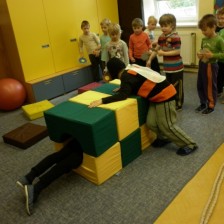 MDD - žáci ze ZŠ pro nás připravili pohádkové hry a soutěže.
