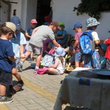 Výlet do Cakova s opékáním a hrami.